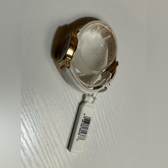 New Armitron white watch eclipse - Picture 4 of 8